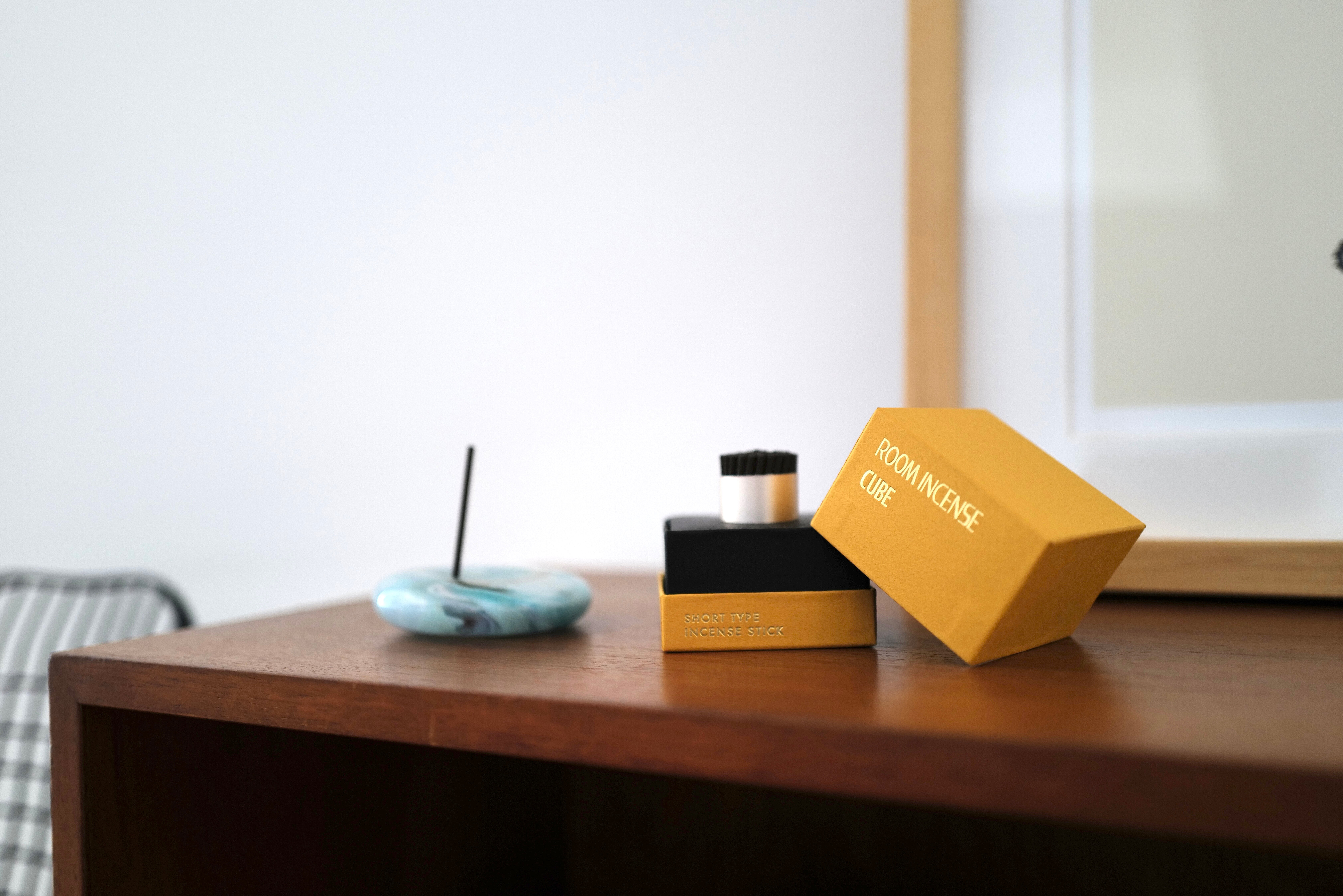 新製品発売 「ROOM INCENSE CUBE」